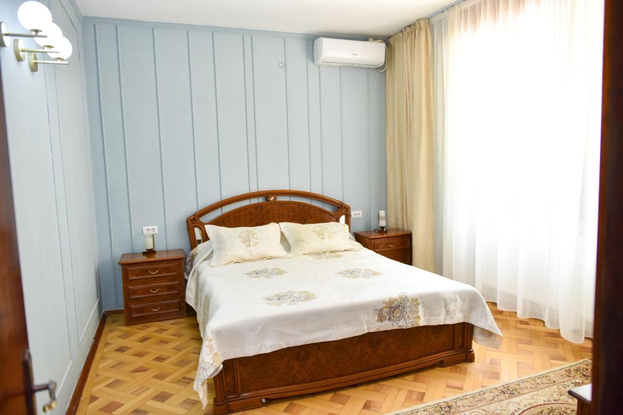 Former Ceausescu's Crizantema Pensiune 2*